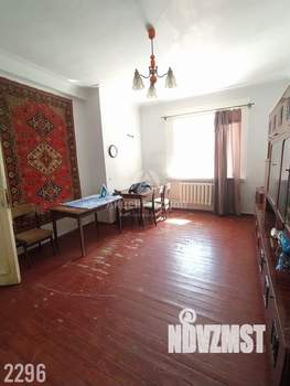 2-к квартира, вторичка, 62м2, 1/3 этаж