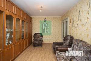 2-к квартира, вторичка, 80м2, 1/1 этаж
