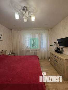 4-к квартира, вторичка, 82м2, 1/9 этаж