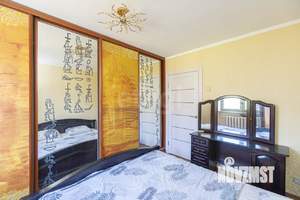 3-к квартира, вторичка, 74м2, 3/5 этаж