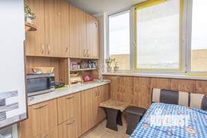 3-к квартира, вторичка, 56м2, 6/8 этаж