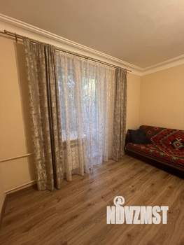 2-к квартира, вторичка, 40м2, 1/4 этаж