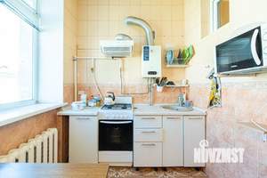 2-к квартира, вторичка, 47м2, 3/3 этаж