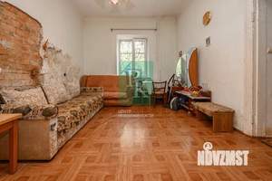 2-к квартира, вторичка, 63м2, 1/2 этаж