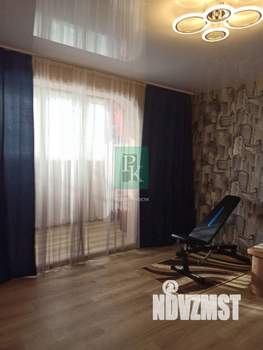 2-к квартира, вторичка, 62м2, 1/9 этаж