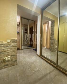 2-к квартира, вторичка, 63м2, 6/9 этаж