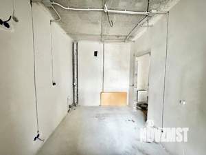 2-к квартира, вторичка, 58м2, 1/9 этаж