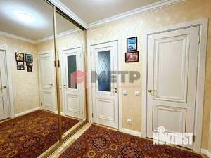 2-к квартира, вторичка, 64м2, 1/10 этаж