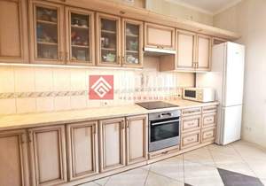 2-к квартира, вторичка, 67м2, 8/16 этаж