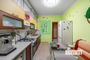 Фото квартиры на продажу (8)