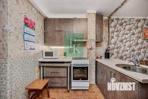 2-к квартира, вторичка, 33м2, 1/4 этаж