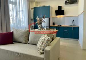 Студия квартира, вторичка, 38м2, 1/10 этаж