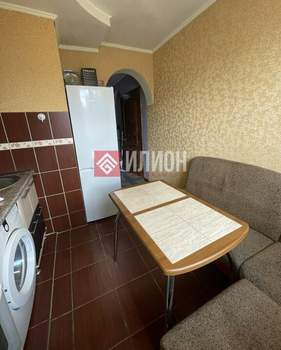 2-к квартира, вторичка, 42м2, 1/5 этаж