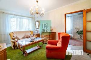 2-к квартира, вторичка, 42м2, 1/5 этаж