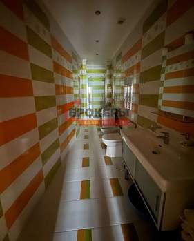 3-к квартира, вторичка, 183м2, 7/9 этаж