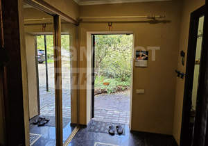 3-к квартира, вторичка, 86м2, 1/2 этаж