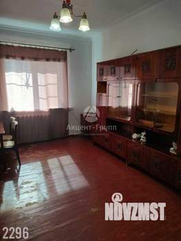 2-к квартира, вторичка, 62м2, 1/3 этаж