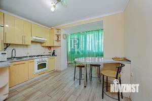 2-к квартира, вторичка, 63м2, 3/5 этаж