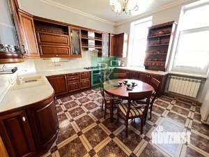 4-к квартира, вторичка, 131м2, 5/6 этаж
