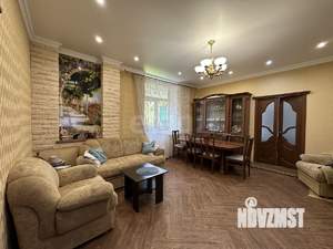 4-к квартира, вторичка, 90м2, 2/2 этаж