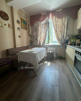 3-к квартира, вторичка, 70м2, 2/10 этаж