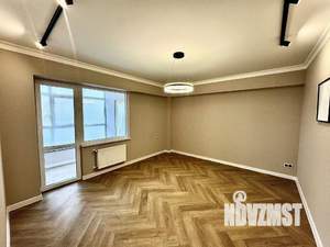 2-к квартира, вторичка, 64м2, 1/9 этаж