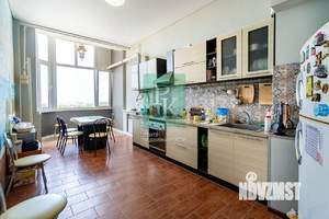 3-к квартира, вторичка, 108м2, 10/11 этаж