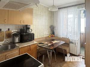 2-к квартира, вторичка, 60м2, 1/1 этаж