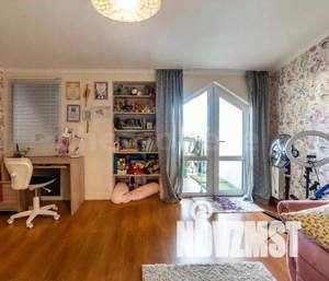 4-к квартира, вторичка, 140м2, 4/6 этаж