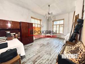 3-к квартира, вторичка, 68м2, 2/2 этаж