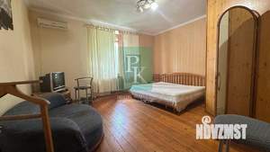 3-к квартира, вторичка, 72м2, 1/2 этаж