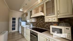 3-к квартира, вторичка, 213м2, 8/12 этаж