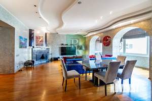 5-к квартира, вторичка, 234м2, 5/6 этаж