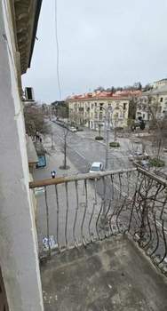 2-к квартира, вторичка, 63м2, 3/3 этаж