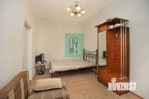 3-к квартира, вторичка, 64м2, 1/2 этаж