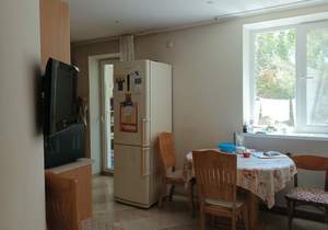 2-к квартира, вторичка, 57м2, 1/5 этаж