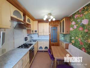 3-к квартира, вторичка, 70м2, 5/5 этаж