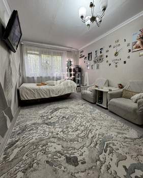 2-к квартира, вторичка, 44м2, 1/5 этаж