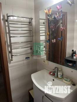 2-к квартира, вторичка, 56м2, 1/9 этаж