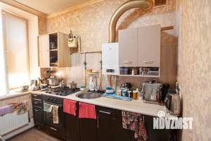2-к квартира, вторичка, 61м2, 2/2 этаж